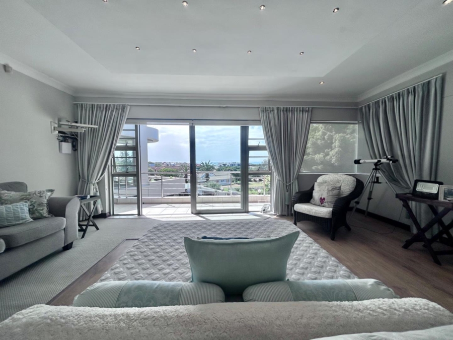 4 Bedroom Property for Sale in Jeffreys Bay Central Eastern Cape